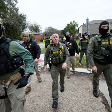 Federal officers are leaving Louisiana immigration crackdown for Minneapolis, documents show