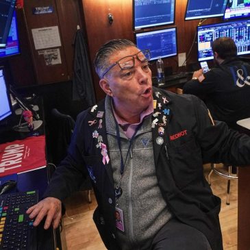 US futures and other world shares sink on worries over Trump’s push to claim Greenland