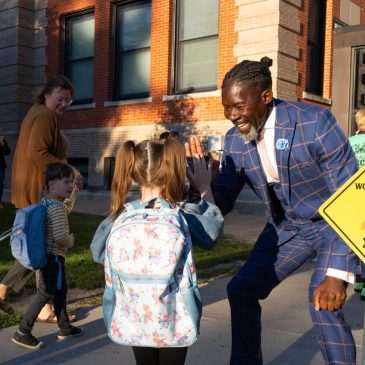 Former Iowa superintendent expected to plead guilty to falsely claiming he was a US citizen