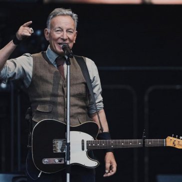 Bruce Springsteen dedicates song to Renee Good and says ICE should ‘get the f— out of Minneapolis’