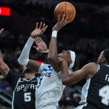 Edwards scores 55, but Spurs hold off Timberwolves