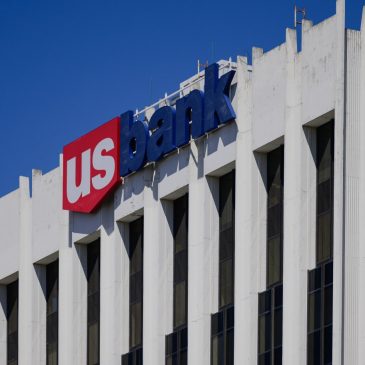 U.S. Bank Center acquired by St. Paul Downtown Development Corporation