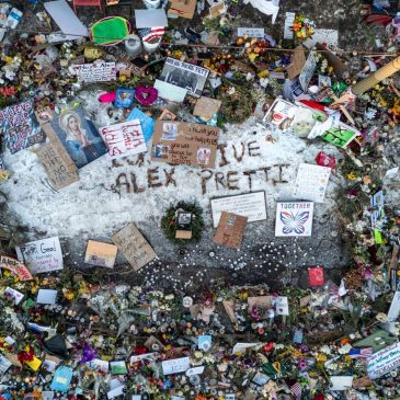 Crowds gather in downtown Minneapolis for First Ave concert, anti-ICE rally