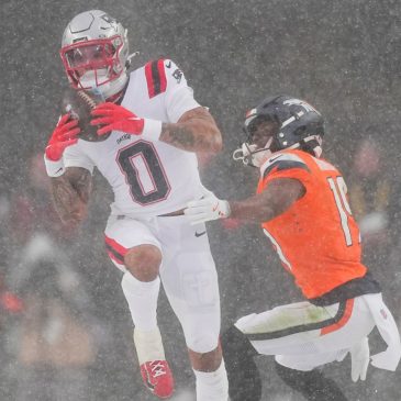 Snow kidding: Patriots back in Super Bowl