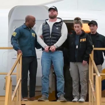 Ex-Olympic snowboarder accused in drug smuggling ring heads to court