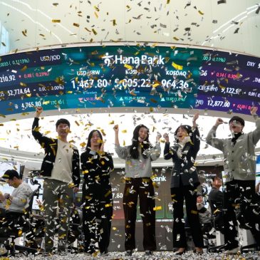 Wall Street claws for more gains in wake of Greenland de-escalation