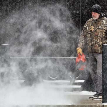Frost quakes cause loud booms, light shaking when bitterly cold temperatures persist