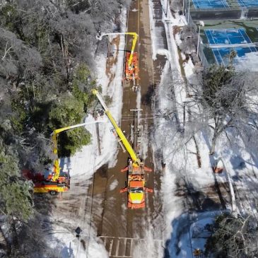 Situation in US South grows more dire after days of ice, frigid temperatures and widespread outages