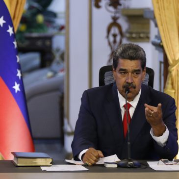 Why Houston Oil Majors Are Hesitant to Go All In on Venezuela