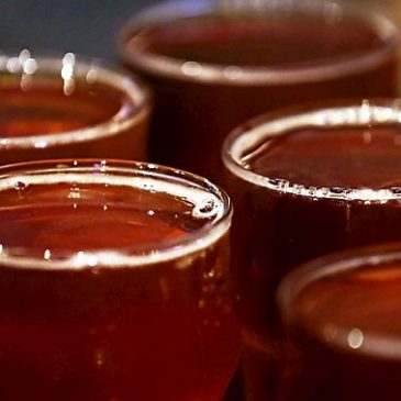 Sweeney’s Saloon offers free meal to legislators if DFLers and Republicans sit together