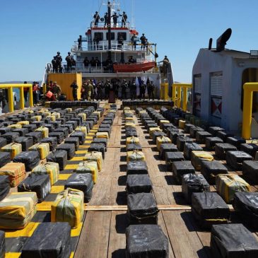 Mexico and El Salvador make big cocaine seizures at sea as US continues lethal strikes