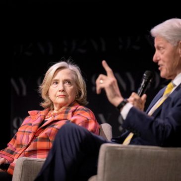 Bill and Hillary Clinton, battle-tested, gear up for another Washington fight
