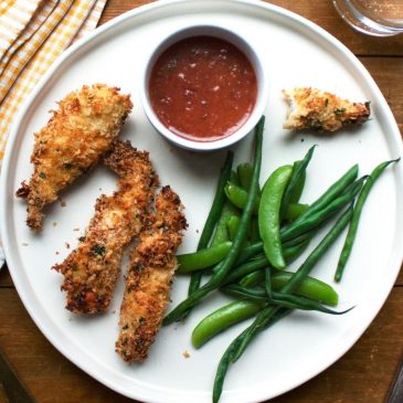 Snack like a pro on Super Bowl Sunday with Panko-crusted chicken strips and game-changing sauce