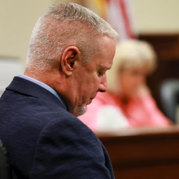 Opening statements held in the trial of a Georgia high school shooting suspect’s father