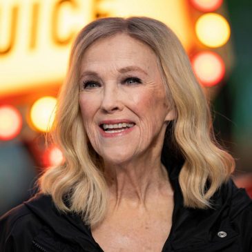 Catherine O’Hara died from a pulmonary embolism. Cancer was the underlying cause