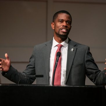 Former St. Paul Mayor Melvin Carter hired by GroundBreak Coalition