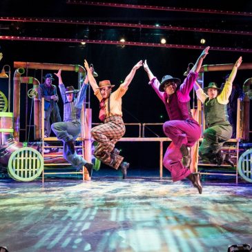 Review: With new director, Chanhassen Dinner Theatres’ ‘Guys and Dolls’ shines