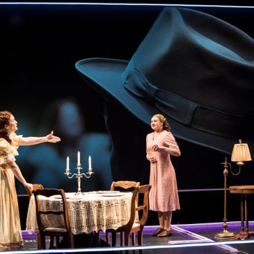 Theater review: Latte Da shifts to classic drama for an involving ‘Glass Menagerie’