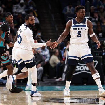 Mike Conley re-signs with Timberwolves, will practice Wednesday