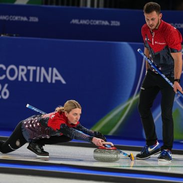 Curling: Duluth mixed-doubles team opens with a pair of victories