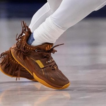 The surprising complexity behind the squeak of basketball shoes on hardwood floors
