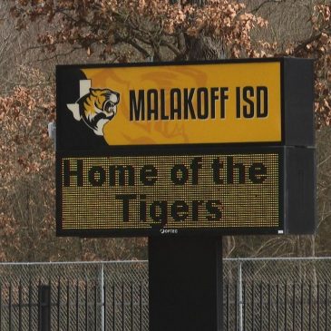 Some US schools cancel class pictures after online claims surrounding Epstein