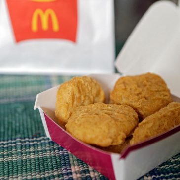 With caviar McNuggets and heart-shaped pizza, fast food chains hope to win Valentine’s diners