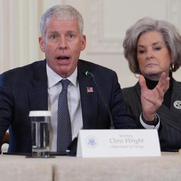 US Energy Secretary Chris Wright visits Venezuela to assess oil industry overhaul