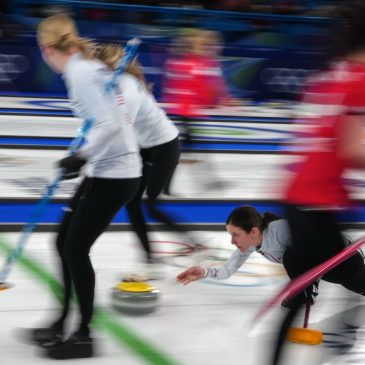 Olympic curling: Team Peterson hammers home first medal-round berth