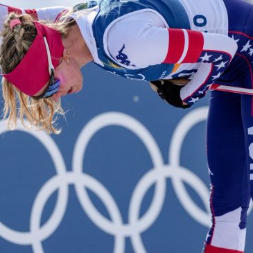 Jessie Diggins powering through bruised ribs