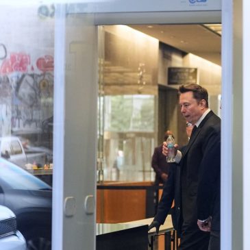 Elon Musk takes stand in Twitter shareholder trial accusing him of deflating stock before purchase