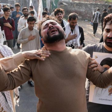 At least 22 people killed in Pakistan as protesters try to storm US Consulate