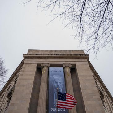 After abandoning law firm executive orders, Trump administration reverses course and pursues fight