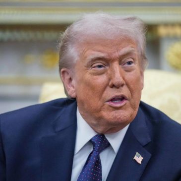 Cracks appear in Trump’s MAGA base as leading figures criticize the Iran war