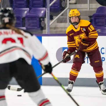 Women’s hockey: Gophers grab fourth overall seed for tourney