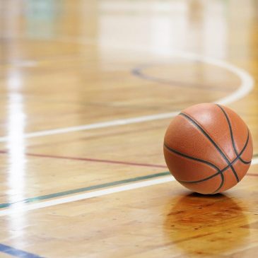 Men’s basketball: Tommies win Summit playoff opener